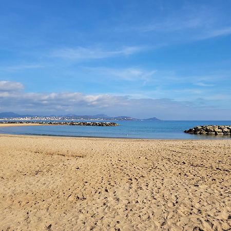 Appartement La Tranquillite, 2Mn A Pieds Mer Фрежус Екстер'єр фото